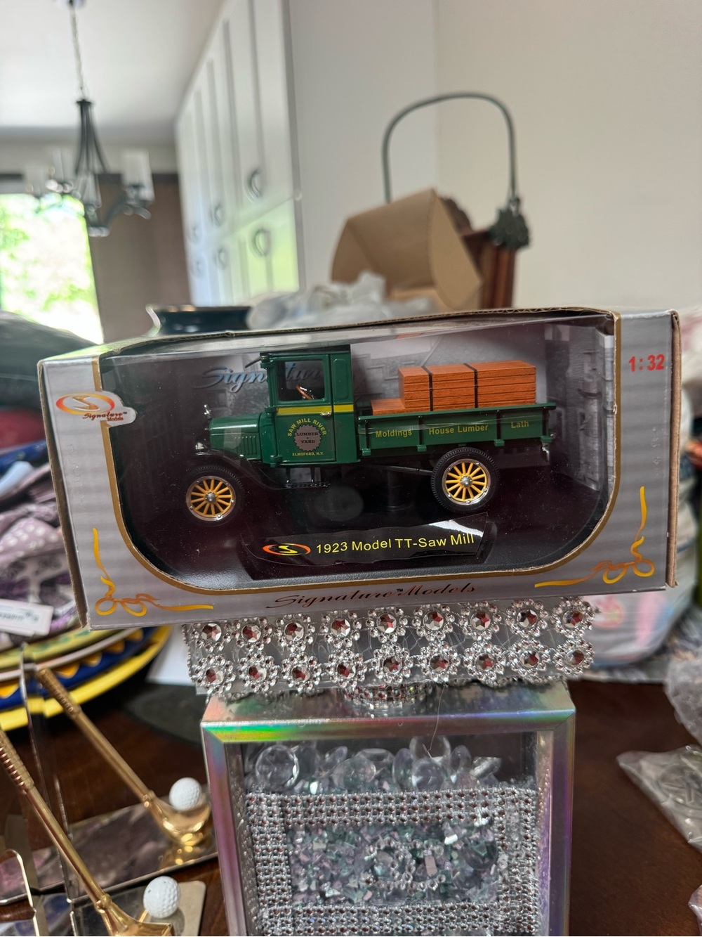 NIB SIGNATURE MODELS LIMITED  - SCALE MODEL CARS - 1923 Model TT-Saw Mill